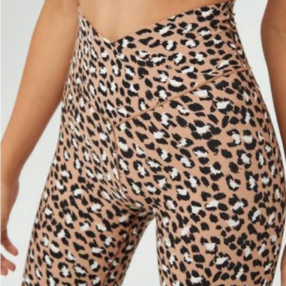 Aerie Real Me Crossover Raw Sienna Leopard Print Leggings